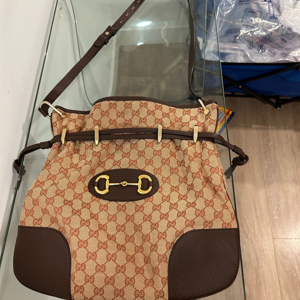 Gucci shoulder bag